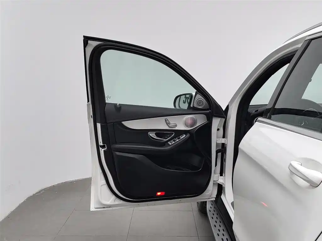 Mercedes-Benz GLC 2018 GLC 200 4MATIC фото 8