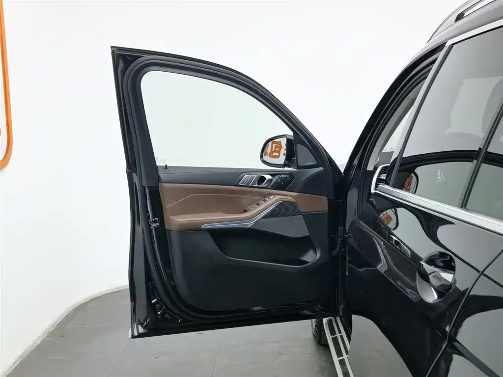 BMW X7 2022 xDrive40i Leading Luxury Package фото 8