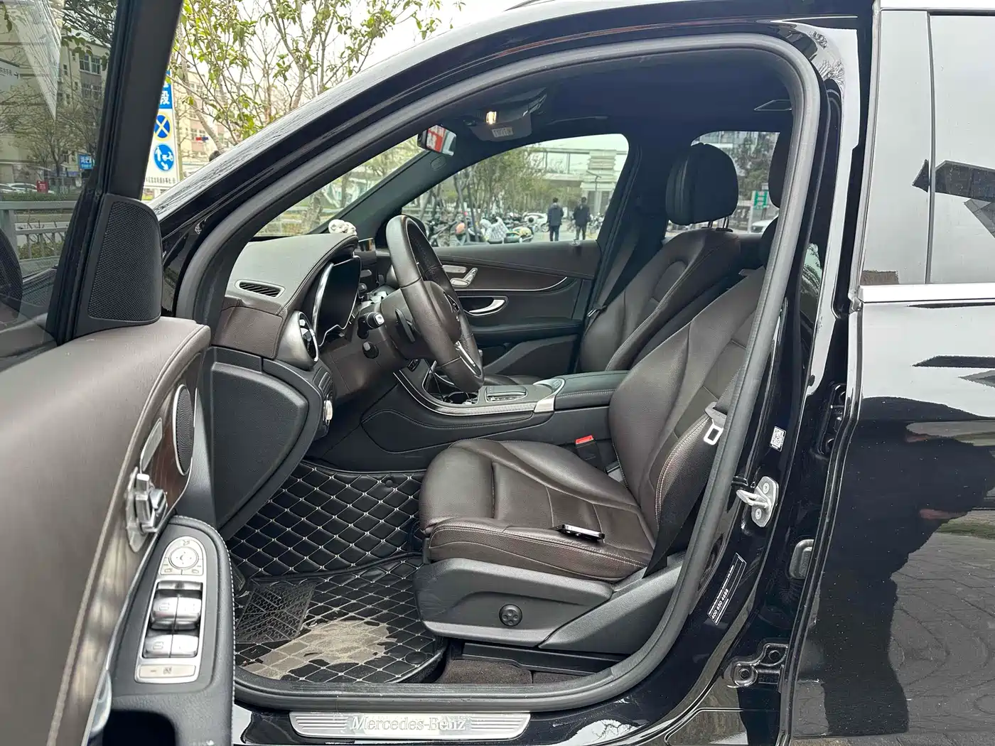 Mercedes-Benz GLC 2022 Facelift GLC 300 L 4MATIC Dynamic фото 5