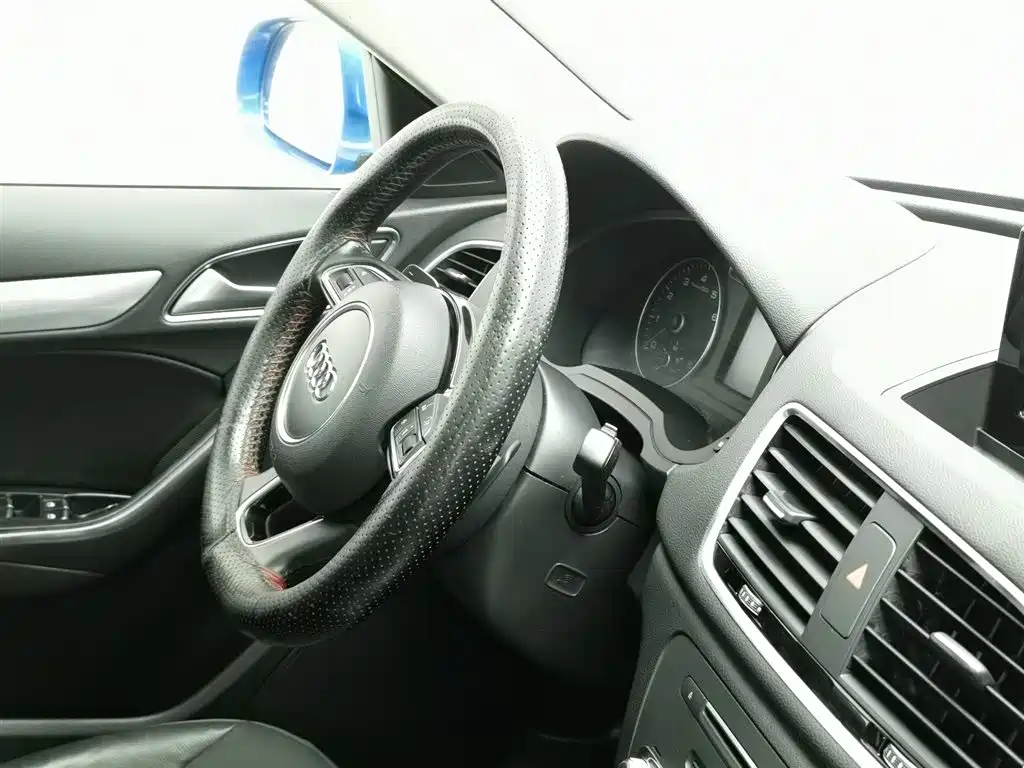 Audi Q3 2017 30 TFSI Style фото 22