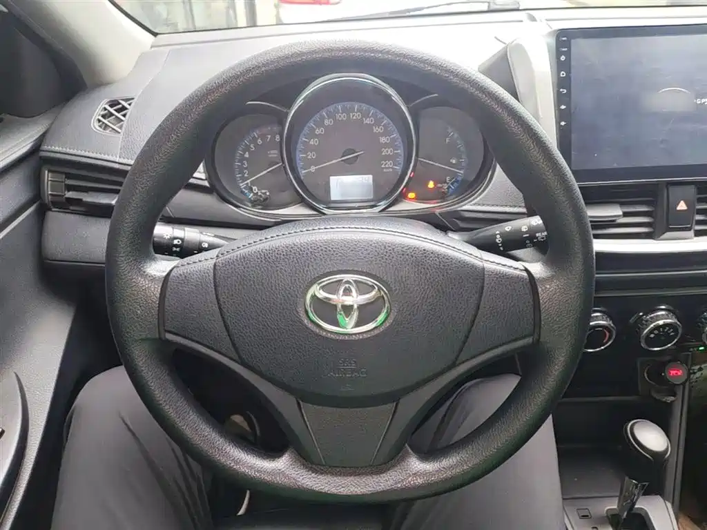 Toyota Vios FS 2017 1.5L CVT Fengchi Edition фото 11