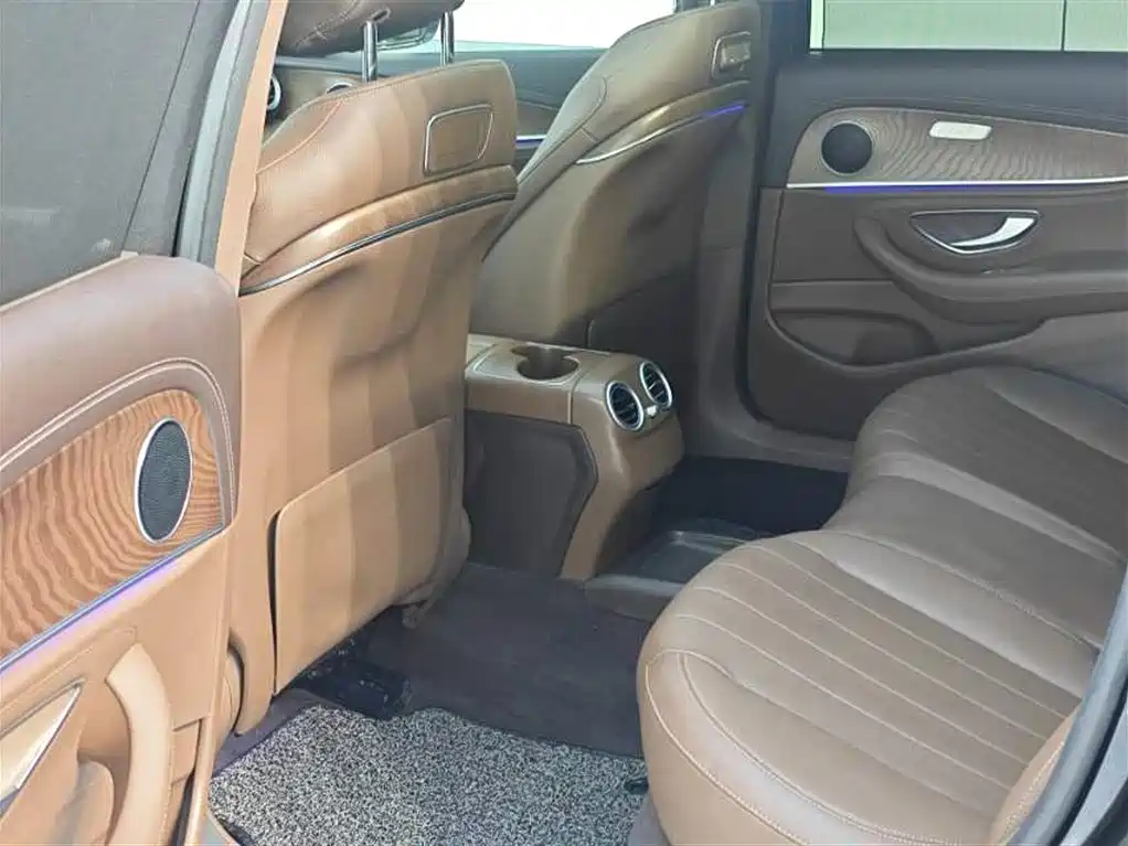 Mercedes-Benz E-Class 2018 E 300 L Luxury фото 5