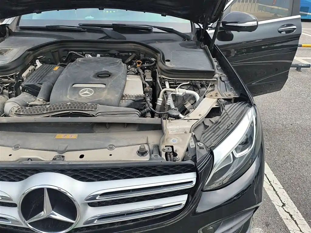 Mercedes-Benz GLC 2018 Facelift GLC 260 4MATIC Luxury фото 23