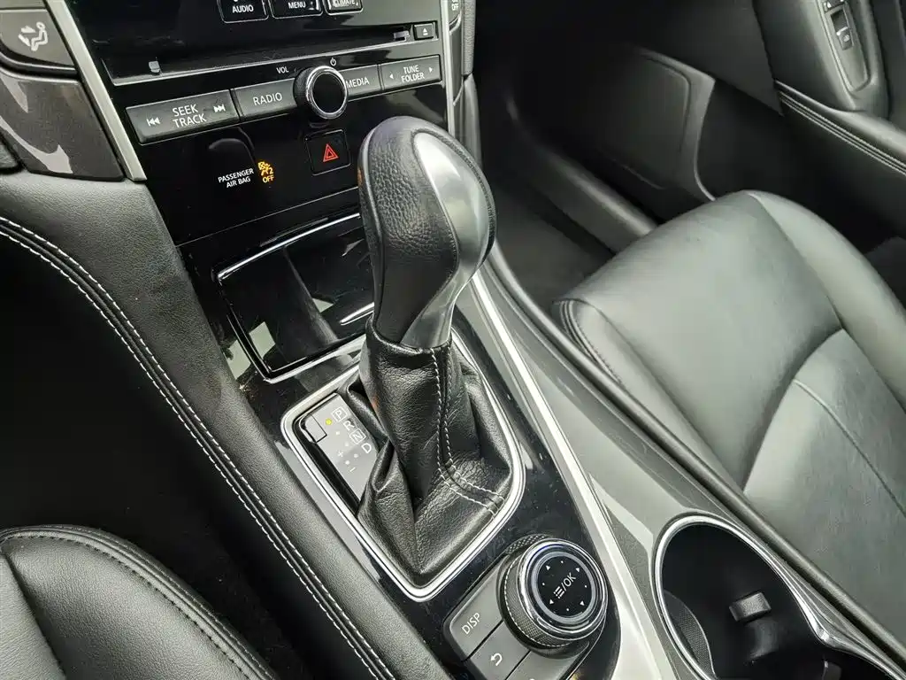 Infiniti Q50L 2016 Model 2.0T Comfort Edition фото 13