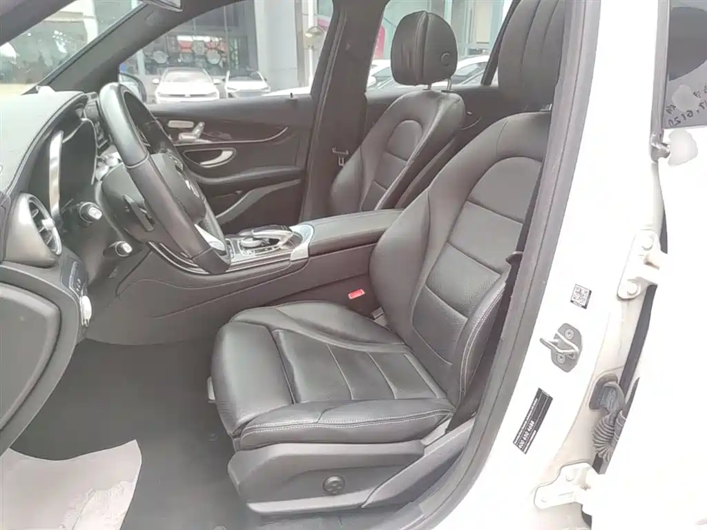 Mercedes-Benz GLC 2018 GLC 260 4MATIC Luxury фото 15