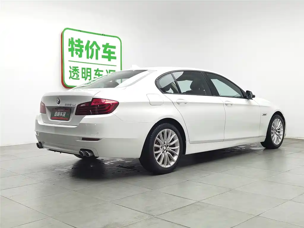 BMW 5 Series 2014 525Li Leading фото 2