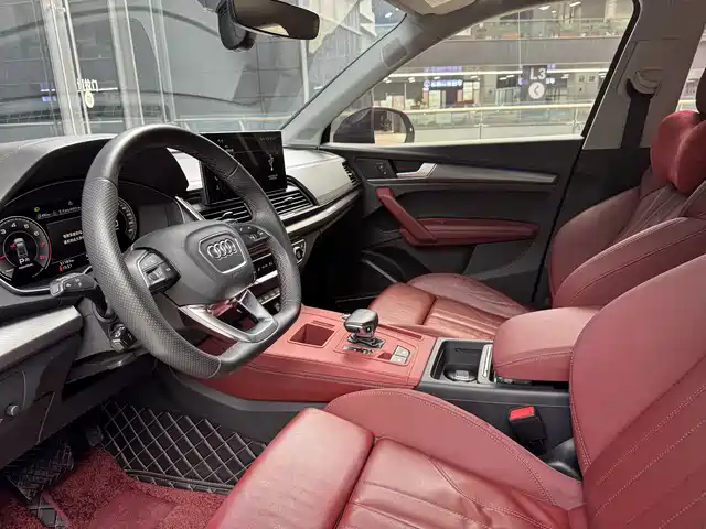 Audi Q5L 2022 Facelift 45T Luxury Dynamic — фото 4