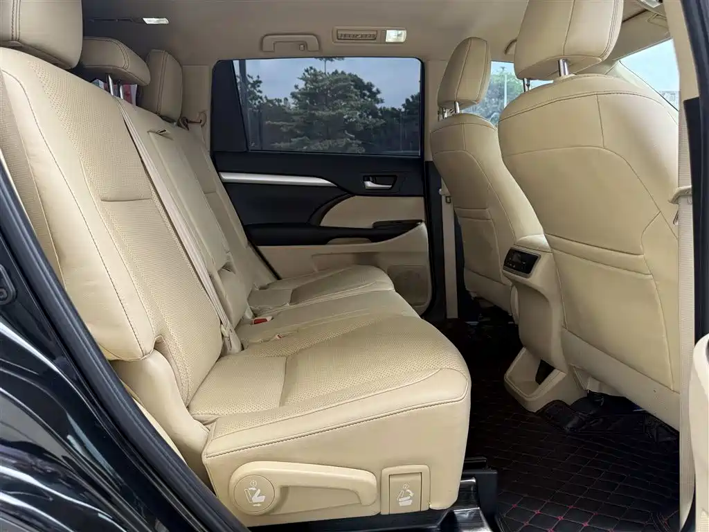 Toyota Highlander 2018 2.0T 2WD Elite 7-seater (China V) фото 17