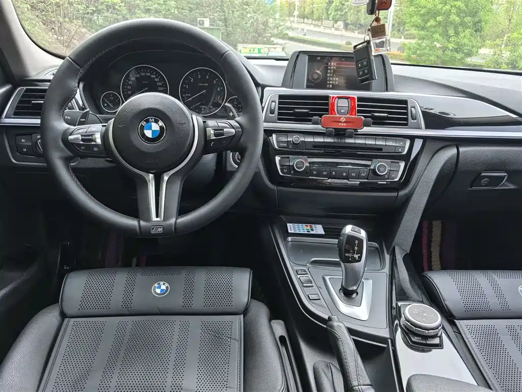BMW 3 Series 2017 320Li Fashion фото 15