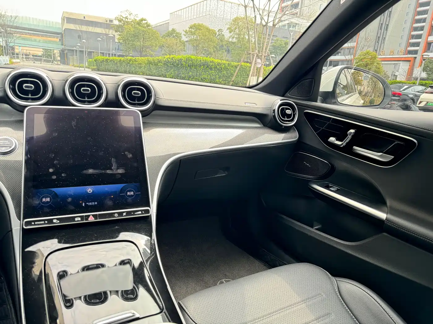Mercedes-Benz C-Class 2023 C 260 L Night Edition Sport фото 7