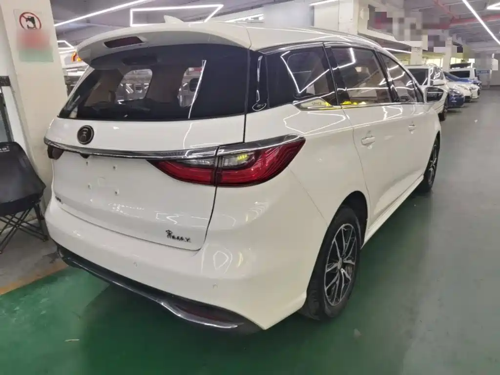 BYD Song MAX 2017 2017 1.5T Auto Smart Connect Premium 7-seater