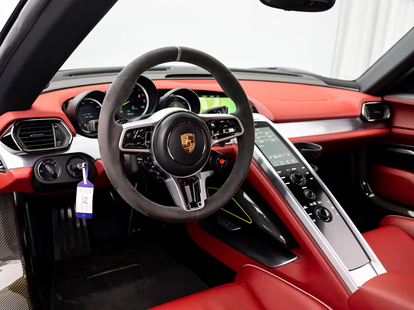Porsche 918 Spyder 2014 4.6L фото 6