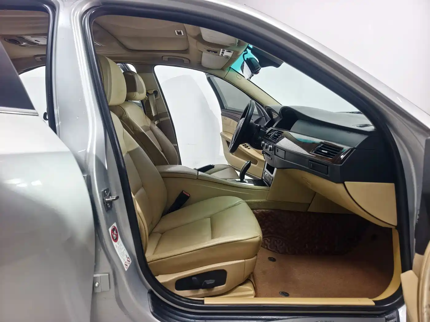 Photo 14 - BMW 5 Series