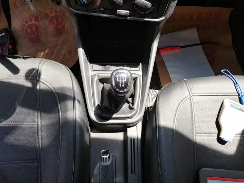 Фото 10 - Škoda Rapid
