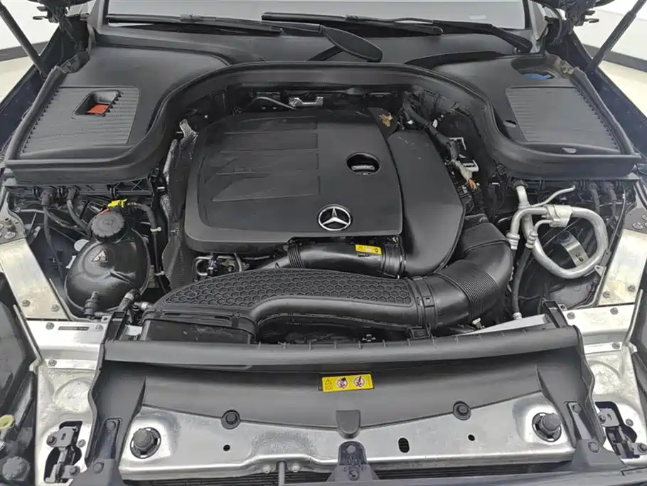 Mercedes-Benz GLC 2021 GLC 260 L 4MATIC Sporty фото 10
