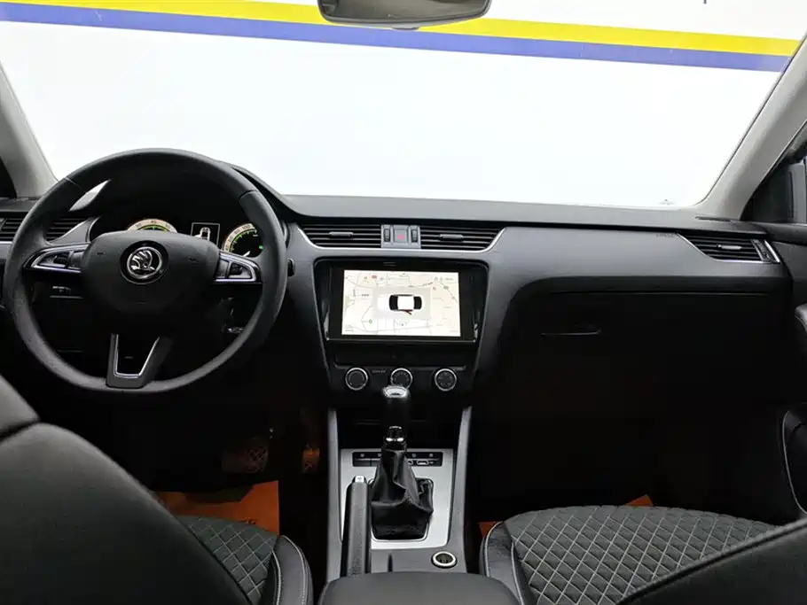 Škoda Octavia 2019 1.5L Automatic Smart Luxury China VI фото 13