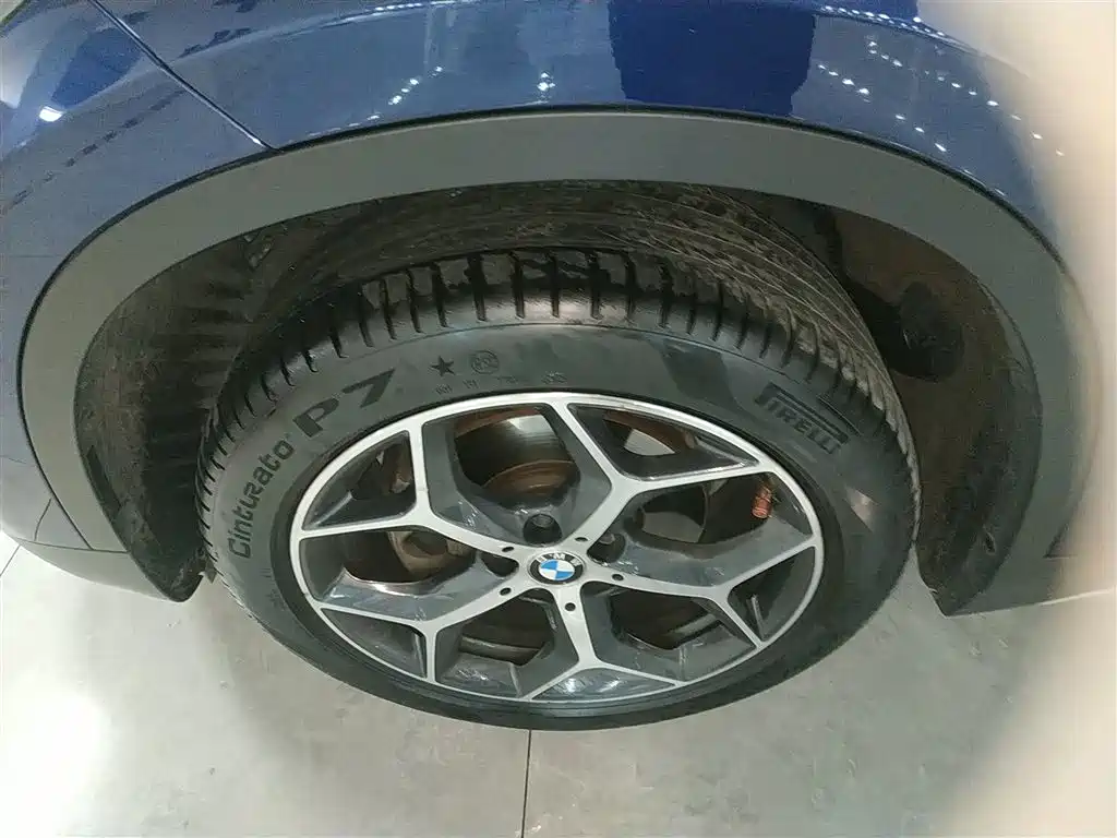 BMW X1 2018 sDrive18Li Premium Model фото 23