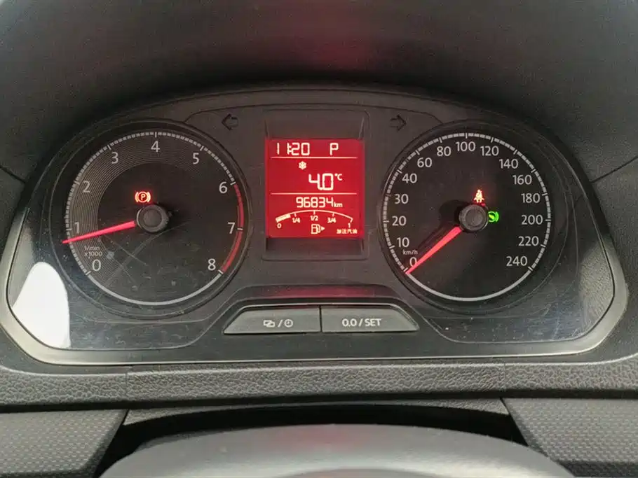 Volkswagen Jetta 2017 1.5L Automatic Fashion фото 14