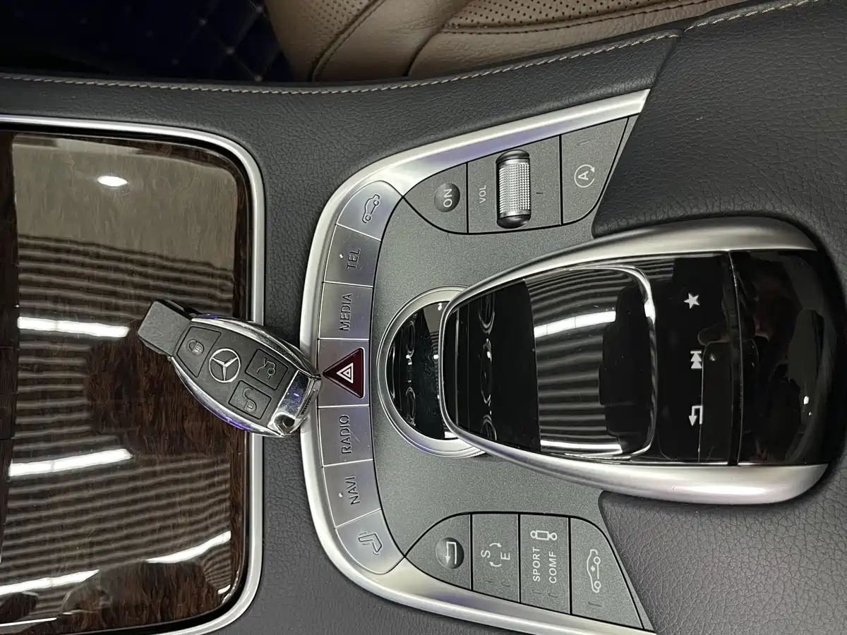 Mercedes-Benz S-Class 2017 S 320 L Business Upgrade Edition фото 14