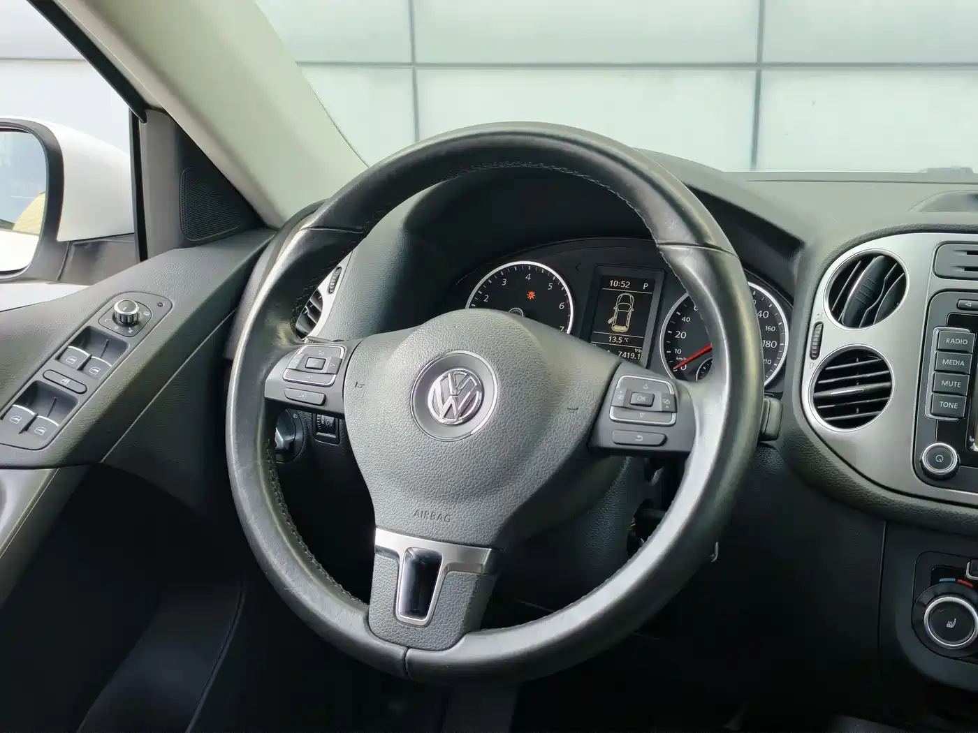 Volkswagen Tiguan 2010 2.0TSI Automatic AWD Flagship фото 8