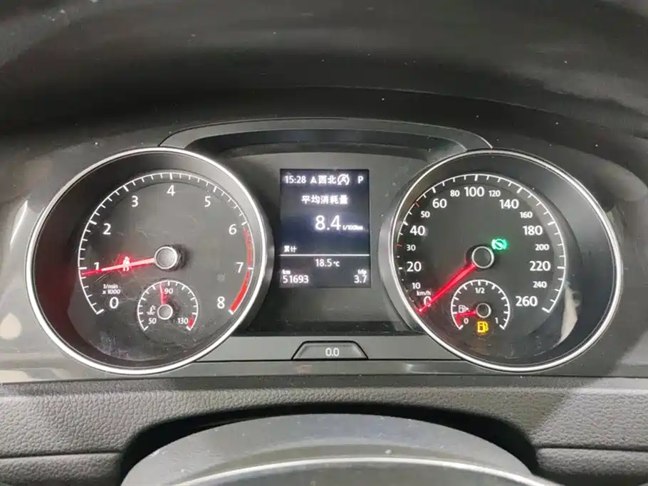 Volkswagen Golf 2020 200TSI DSG Comfort Progressive Edition фото 14