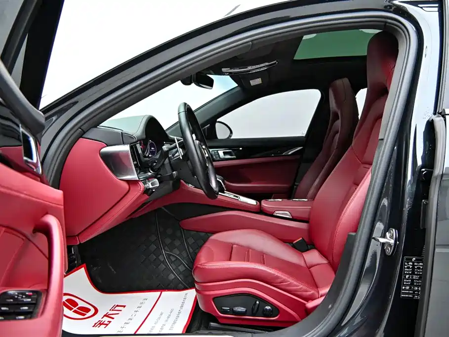 PORSCHE PANAMERA NEW ENERGY