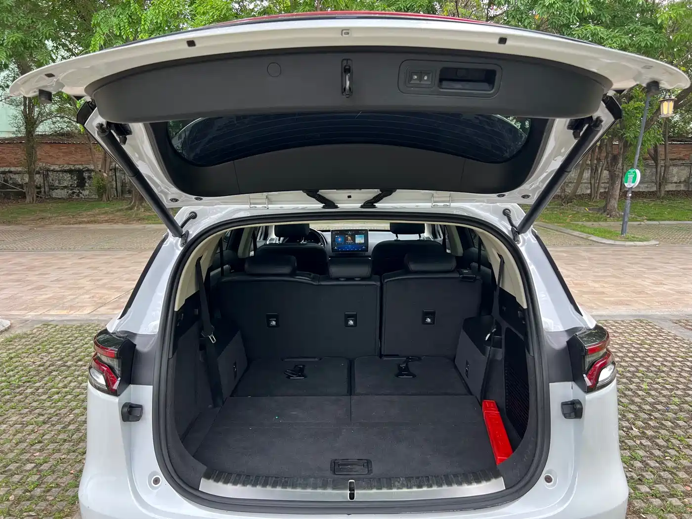 BYD Tang New Energy 2019 DM 2.0T AWD Intelligent Sharing Creation 7-seater China VI фото 17
