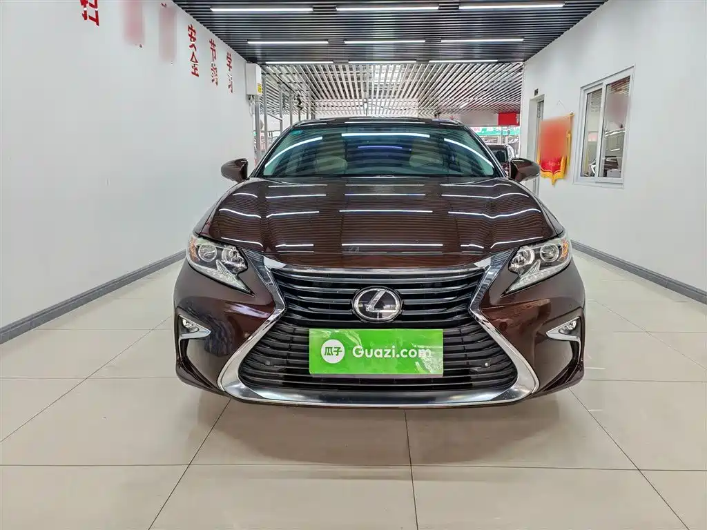 Lexus ES 2015 200 Elite Edition фото 21