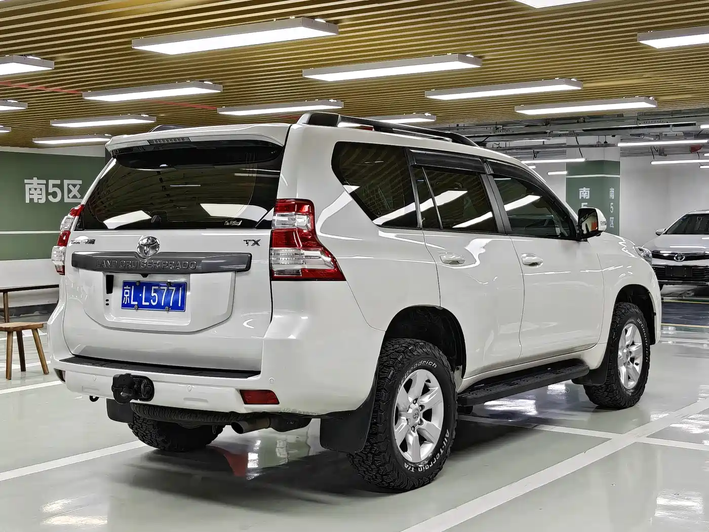 Toyota Prado 2016 2.7L Auto Standard Edition фото 6