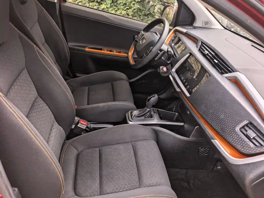 Geely Yuanjing X1 2019 2017 1.3L Auto Fun Edition