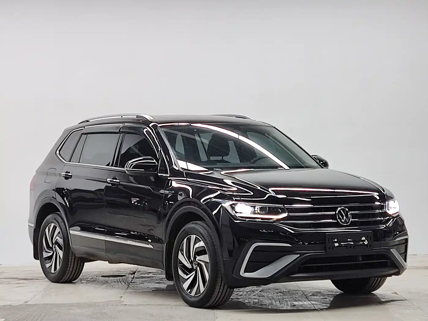 Volkswagen Tiguan L 2023 280TSI 2WD Trend Limited Edition фото 5