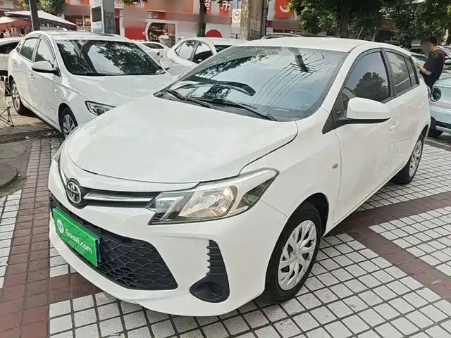 Toyota Vios FS 1.5L CVT, Стремительная