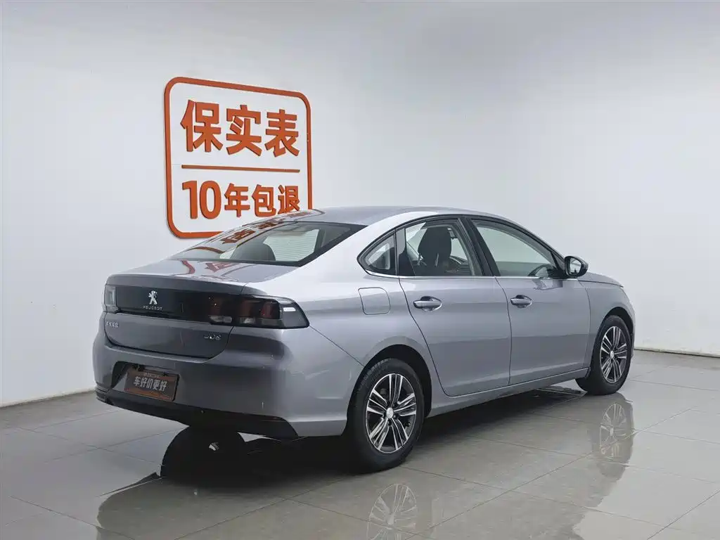 Peugeot 308 2018 1.6L Auto Luxury Edition фото 2