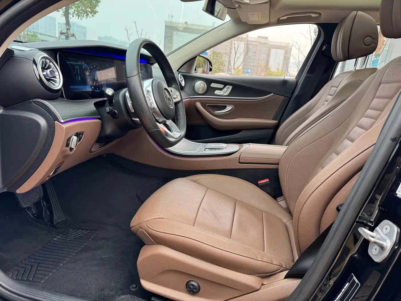 Mercedes-Benz E-Class 2020 E 300 L Sport Fashion Model фото 17