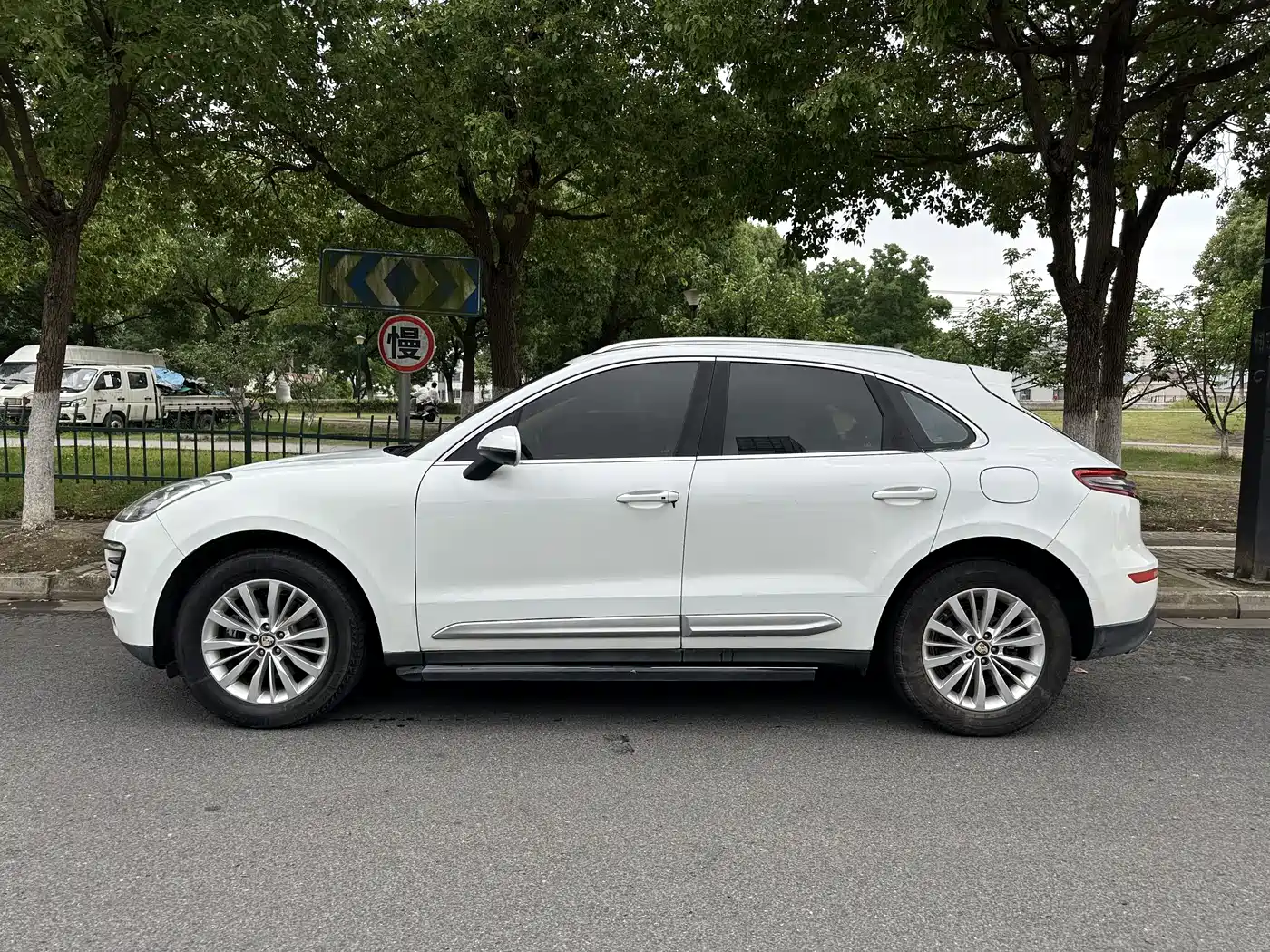 Zotye SR9 2017 2017 2.0T Auto Ultimate Heart Edition