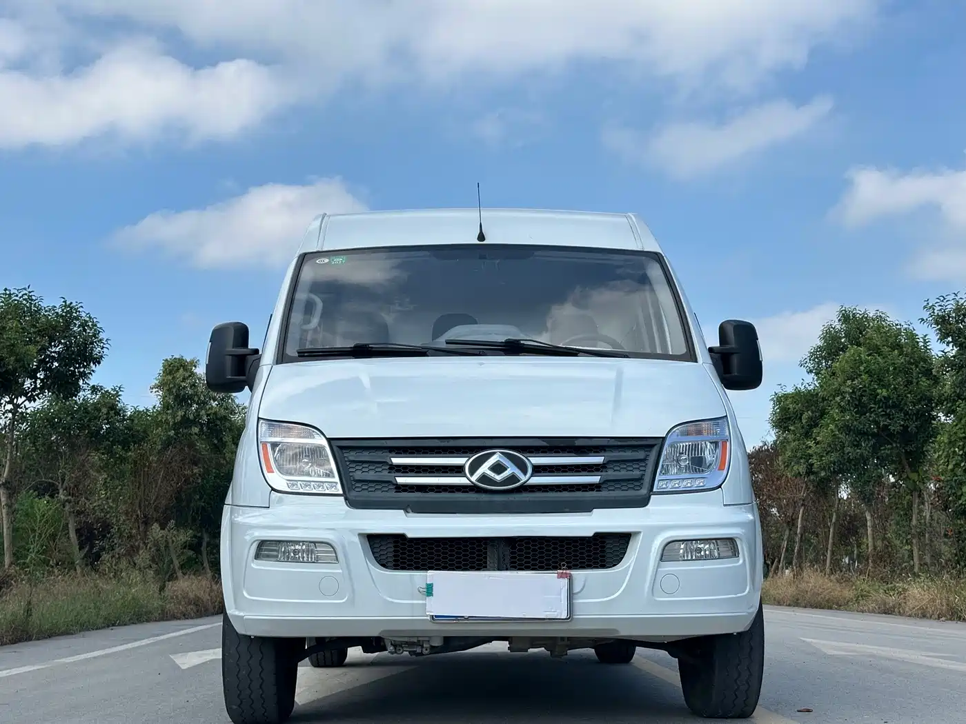 Photo 2 - Maxus Xintu V80