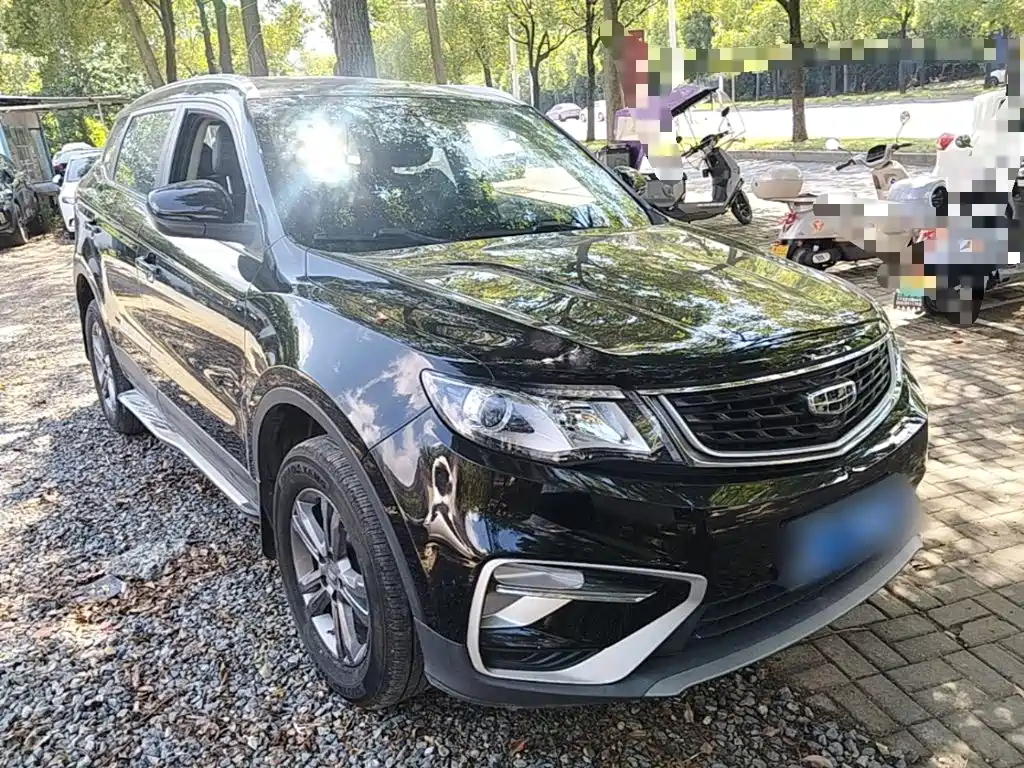 Фото 4 - Geely Boyue