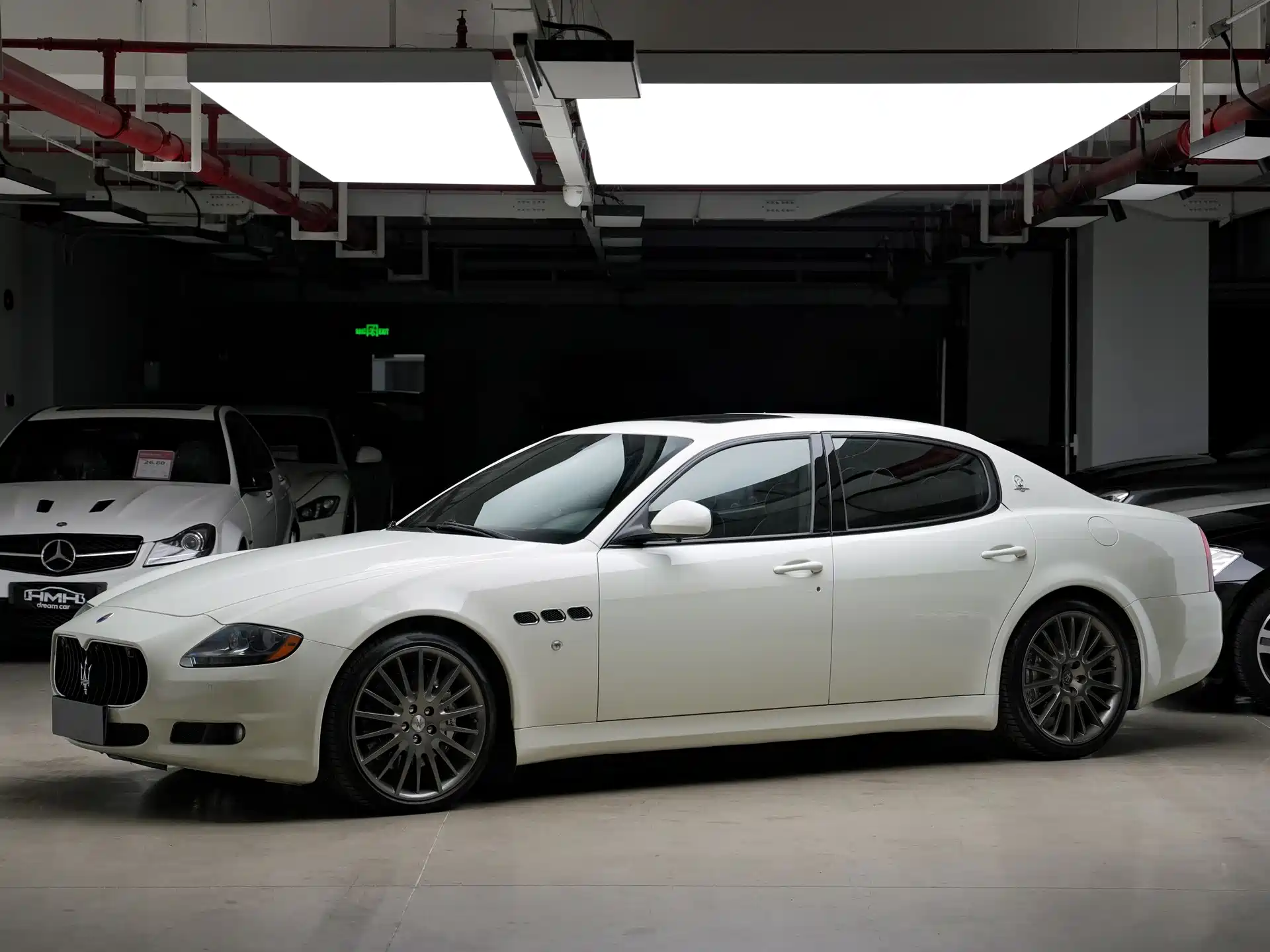 Photo 1 - Maserati Quattroporte