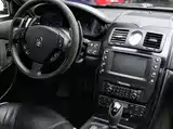 Photo 13 - Maserati Quattroporte