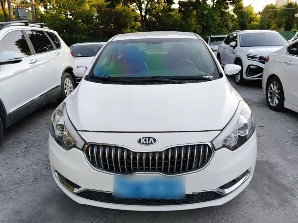 Photo 3 - Kia K3