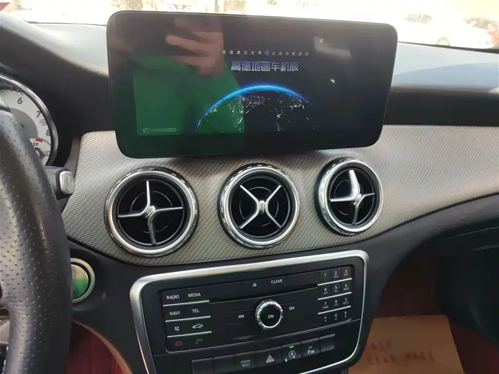 Mercedes-Benz GLA 2016 GLA 200 Dynamic фото 13