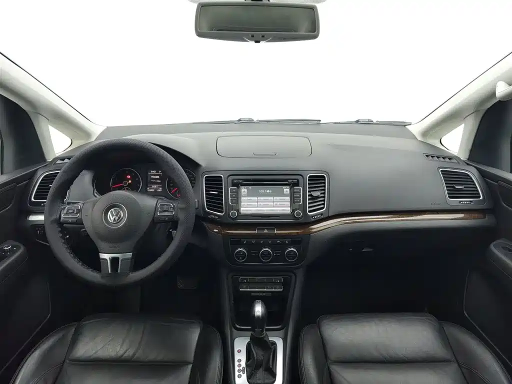 Volkswagen Sharan 2013 1.8TSI Comfort фото 5