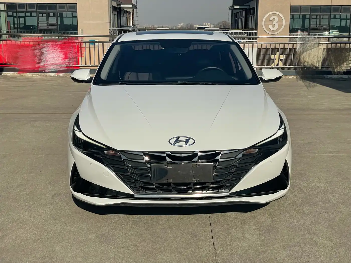 Hyundai Elantra 2021 1.5L CVT GLX Elite Edition фото 2