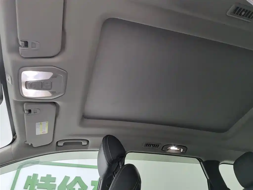 SAIC Maxus Maxus G50 2019 1.5T First Edition Automatic Luxury 6-Seater фото 14