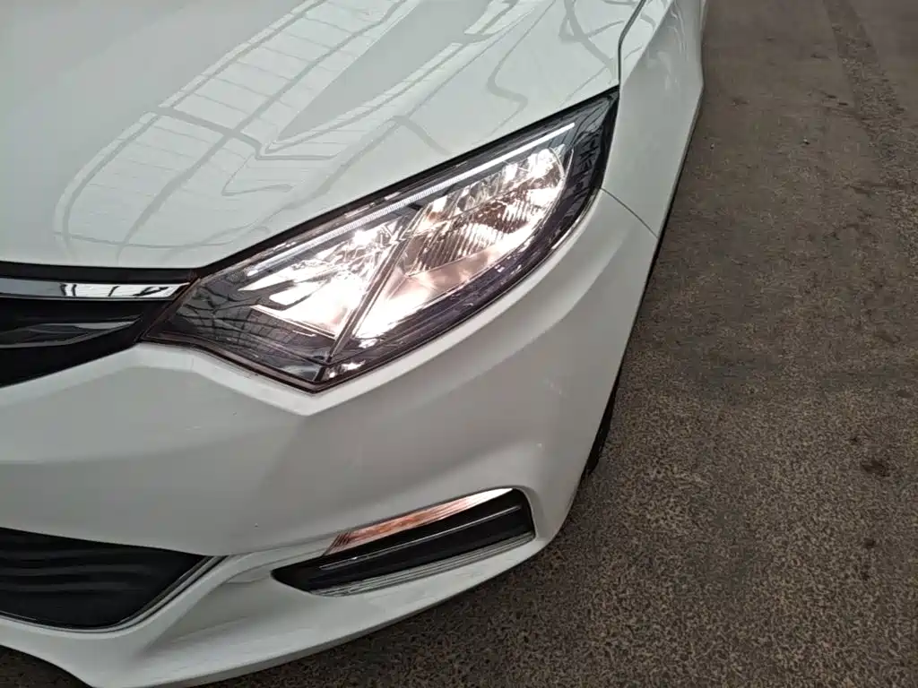 Changan Eado XT 2018 2016 1.6L Manual Stylish Cool Edition