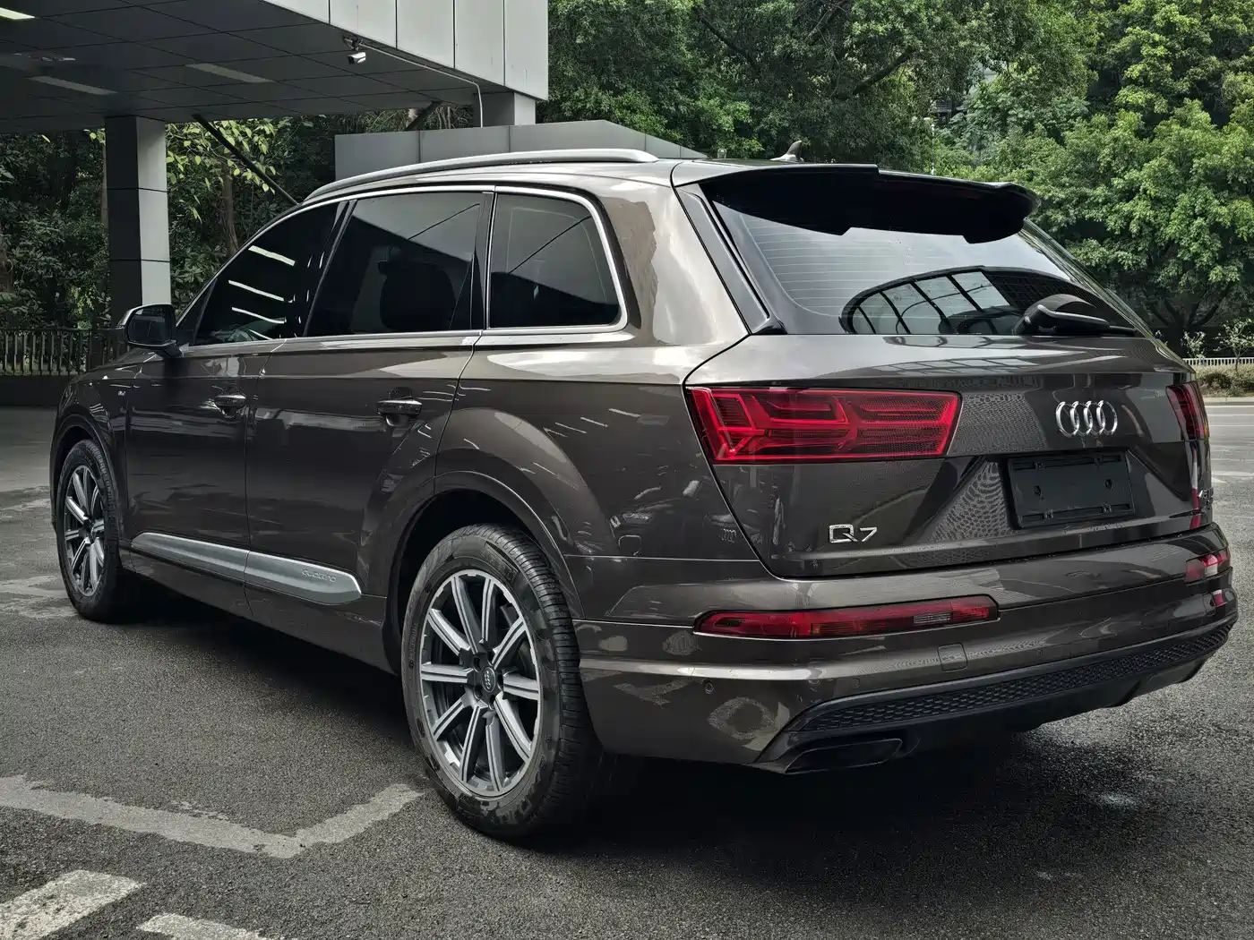 Photo 7 - Audi Q7