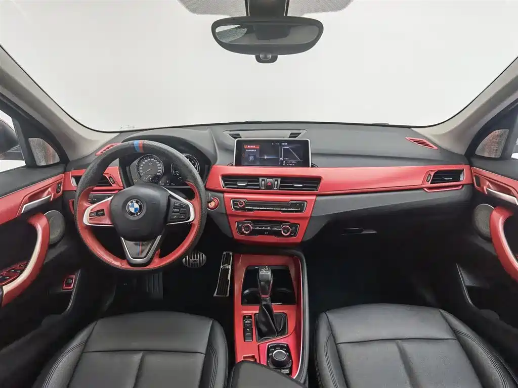 BMW X1 2019 sDrive20Li Leading Model фото 5