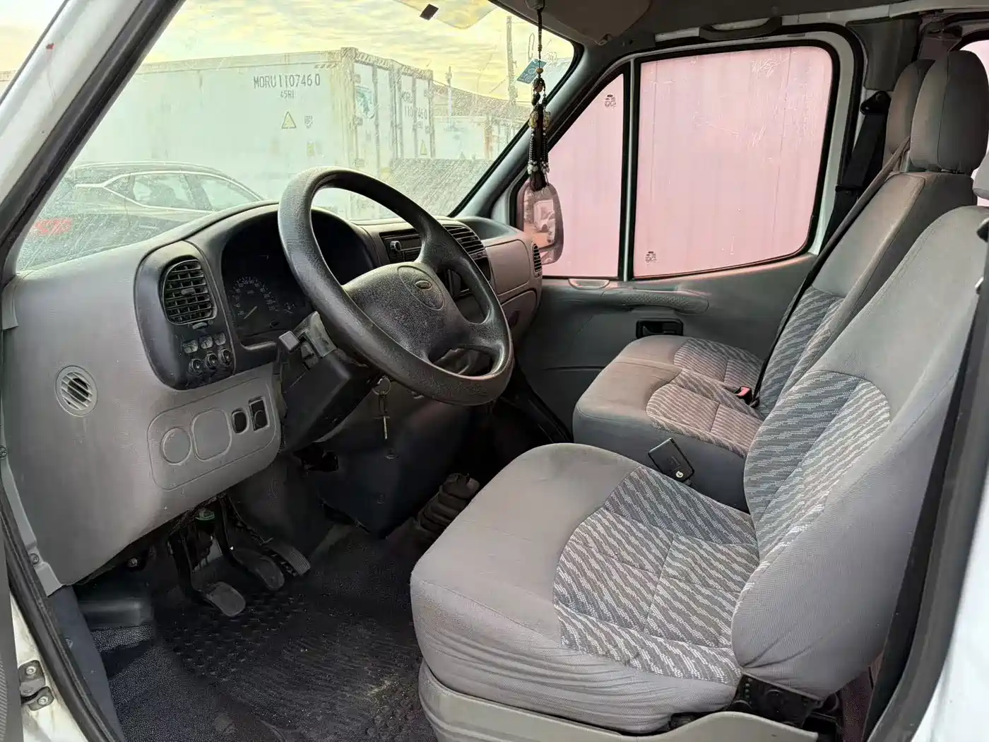 Ford Classic Transit 2016 2016 Model 2.8T Diesel Short Wheelbase 6-Seat Medium Roof Multi-Purpose Vehicle JX493ZLQ4