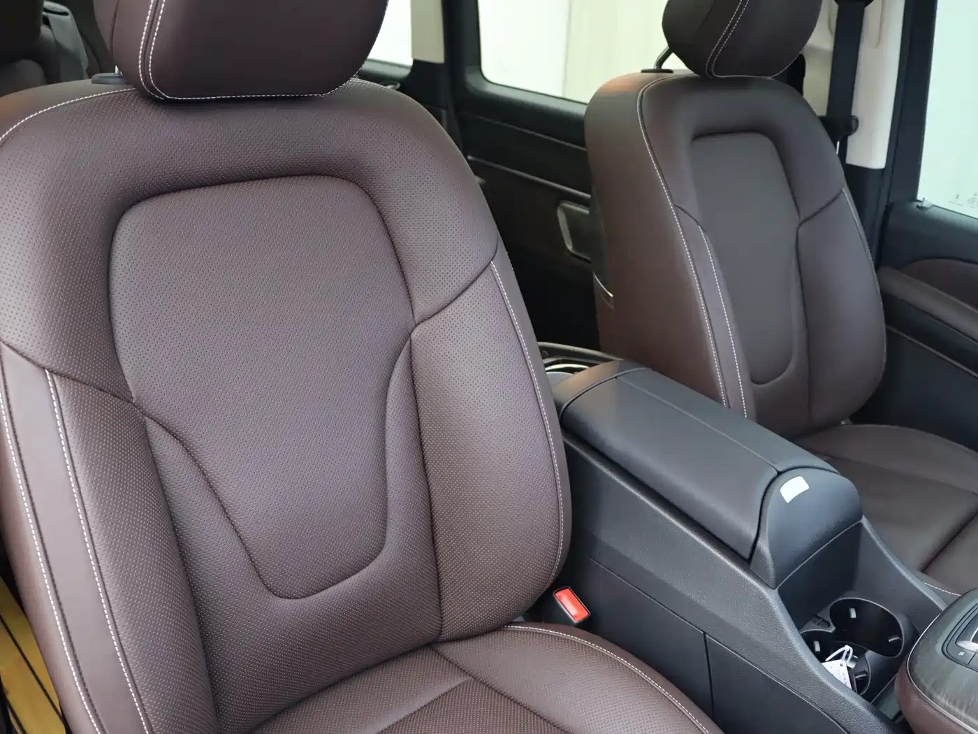 Mercedes-Benz V-Class 2025 2024 V 300 L Long Wheelbase Luxury Edition
