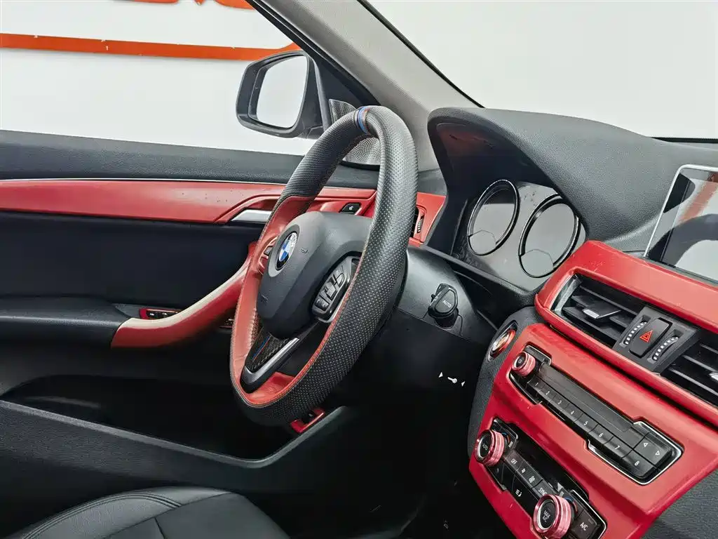 BMW X1 2019 sDrive20Li Leading Model фото 22